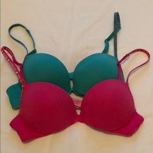 2 Victoria’s Secret Bras